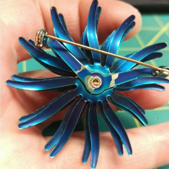 Spiny Starburst Metallic Blue with Gold Tip Brooch Pin - Picture 6 of 8